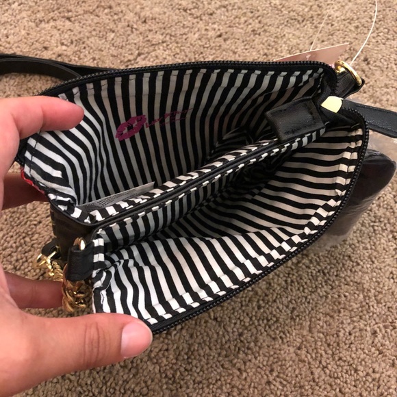 Small Rose Betsey Johnson Purse - Picture 3 of 5
